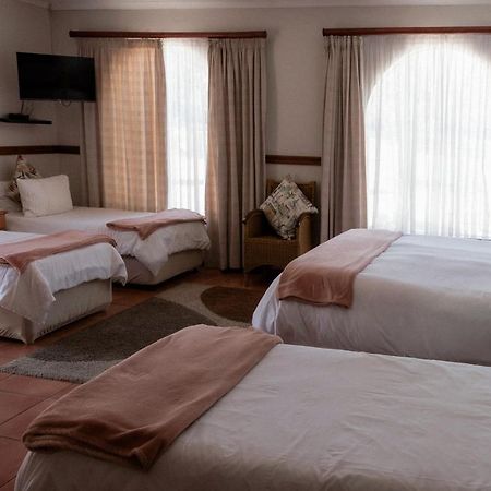 Park Living Guesthouse Блумфонтейн Экстерьер фото