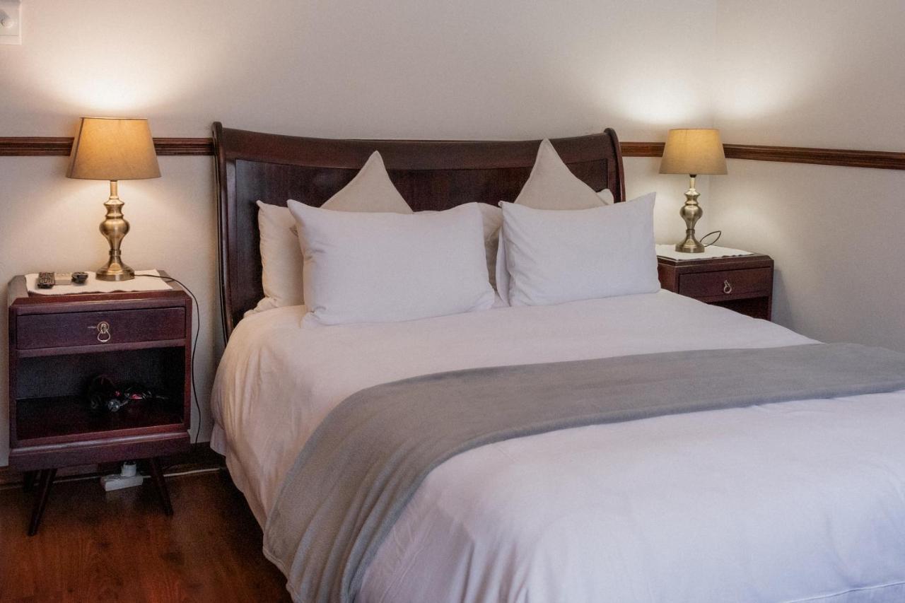 Park Living Guesthouse Блумфонтейн Экстерьер фото