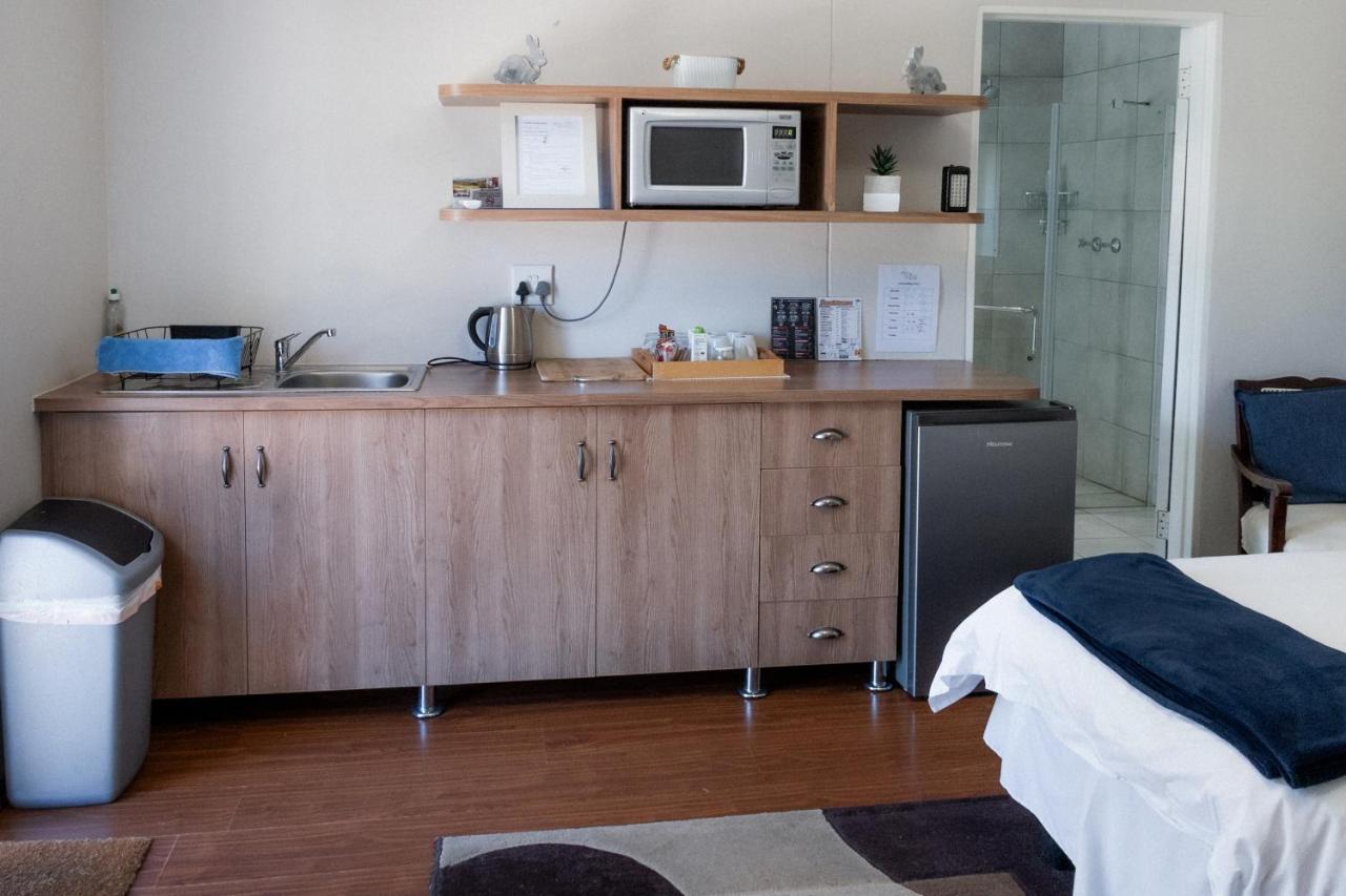 Park Living Guesthouse Блумфонтейн Экстерьер фото